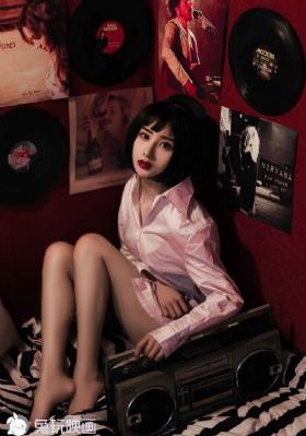 欧美美女模特高清图集_高清神马影院在线