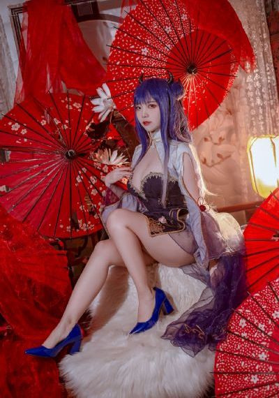 欧美女星沙滩_HD电影在线观看